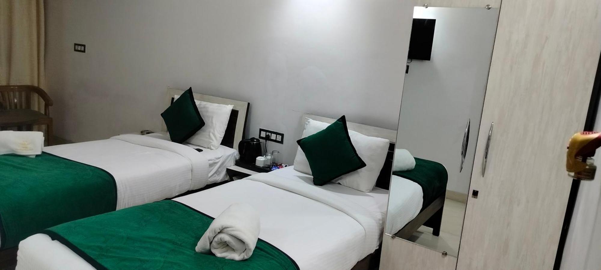 Hotel Aman Residency Allāhābād Junction Zewnętrze zdjęcie