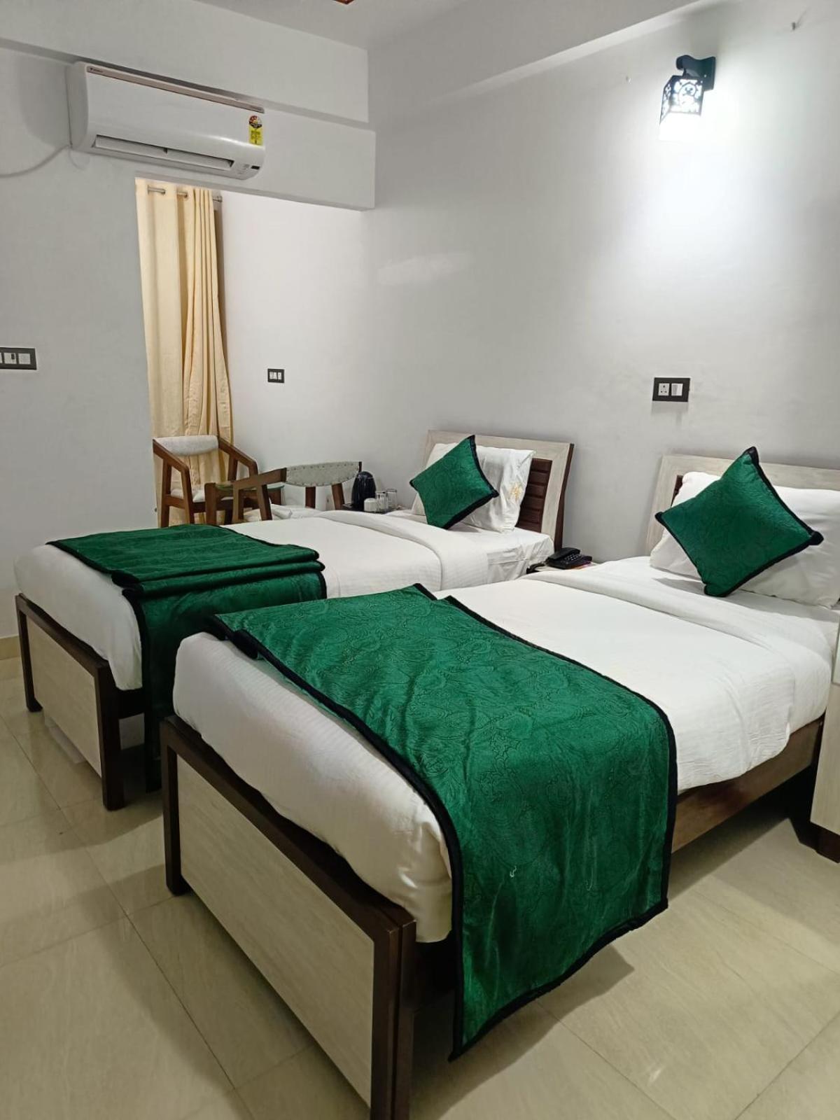 Hotel Aman Residency Allāhābād Junction Zewnętrze zdjęcie